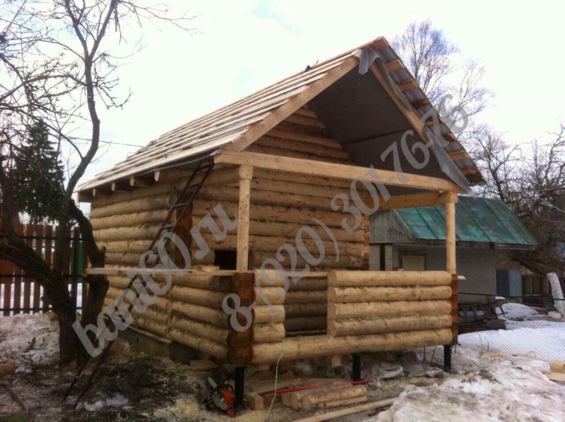 Баня из бревна 3 на 4 в чашу с верандой