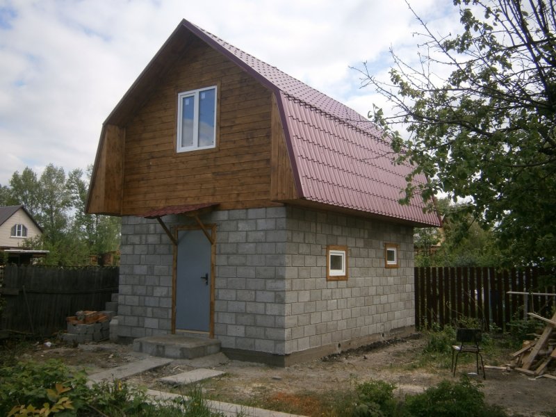 Баня из пеноблоков 6х4 с мансардой