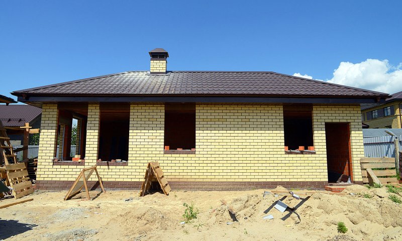 Баня снаружи из кирпича
