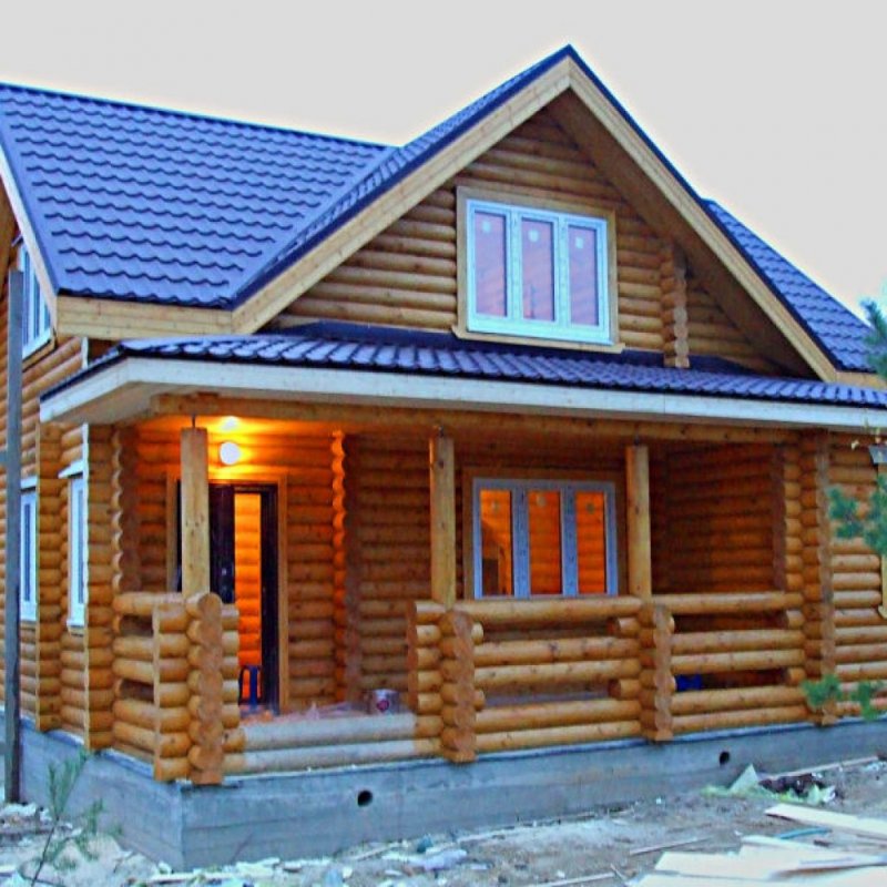 Баня 6 на 8 с мансардой из бревна