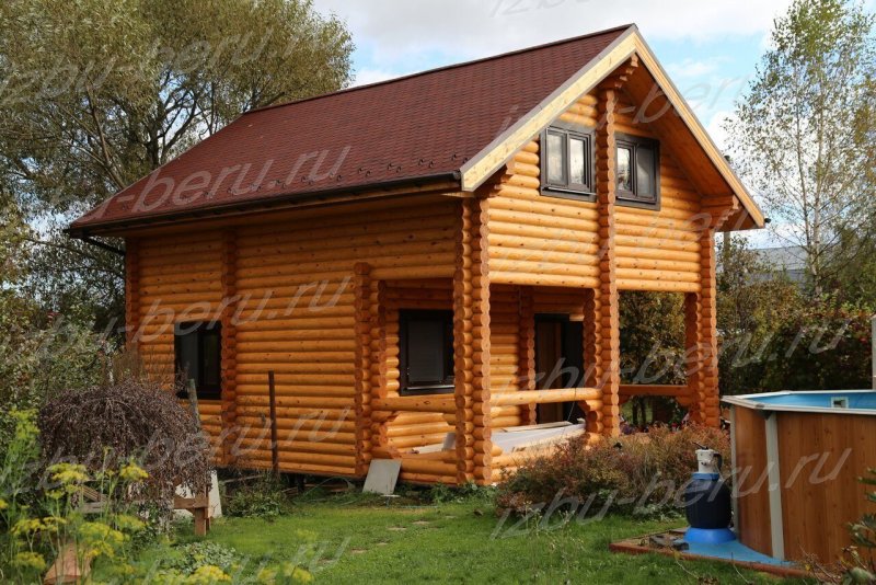 Баня из оцилиндрованного бревна 6х8