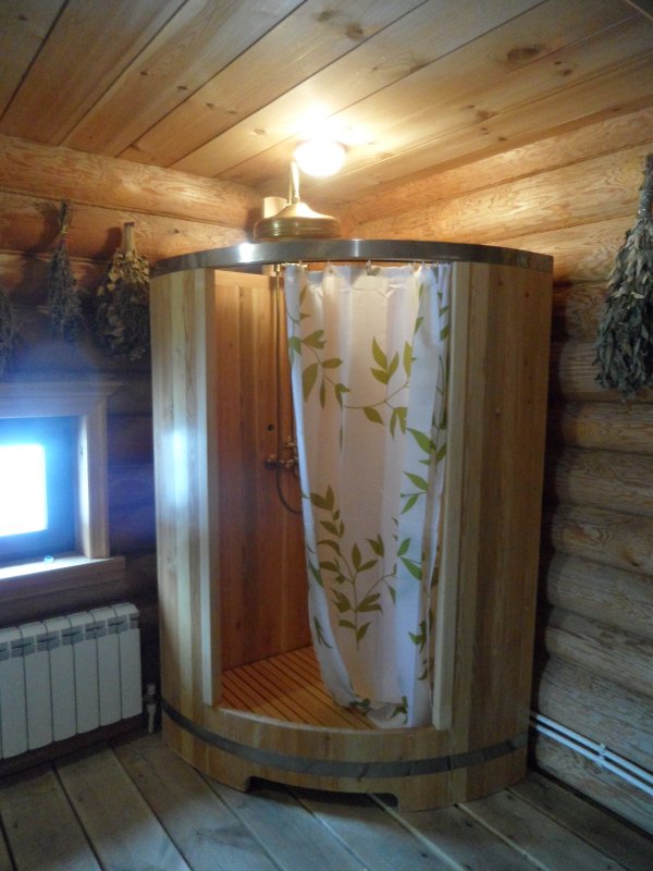 Душевая кабина в бане