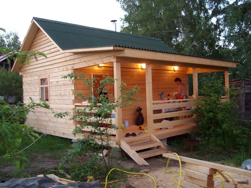 Баня из бруса 150х150 с беседкой