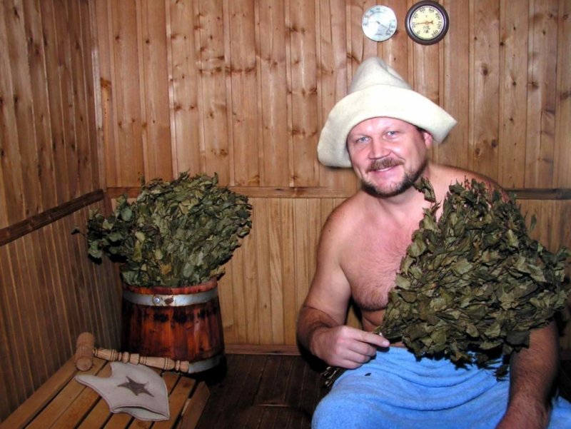 Русская баня с веником