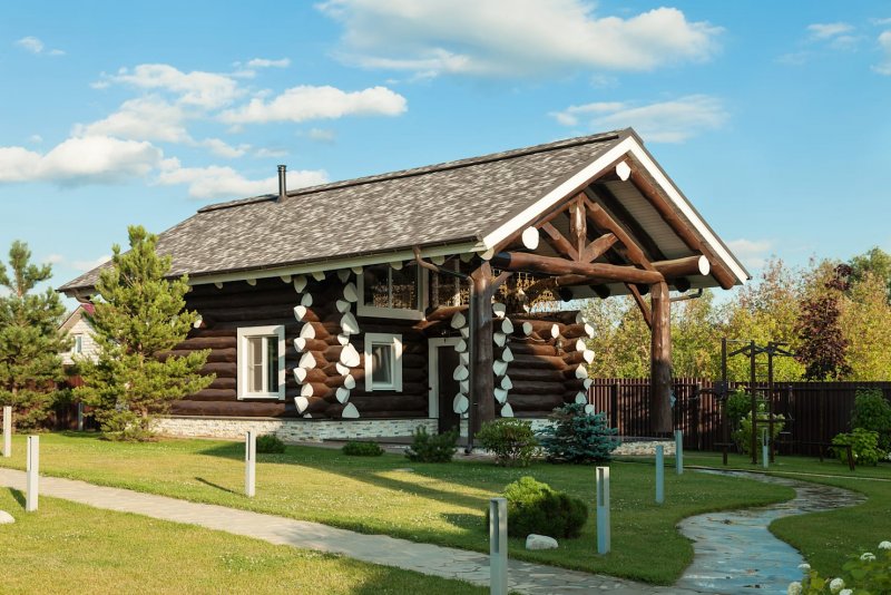 Дом из бревна в скандинавском стиле