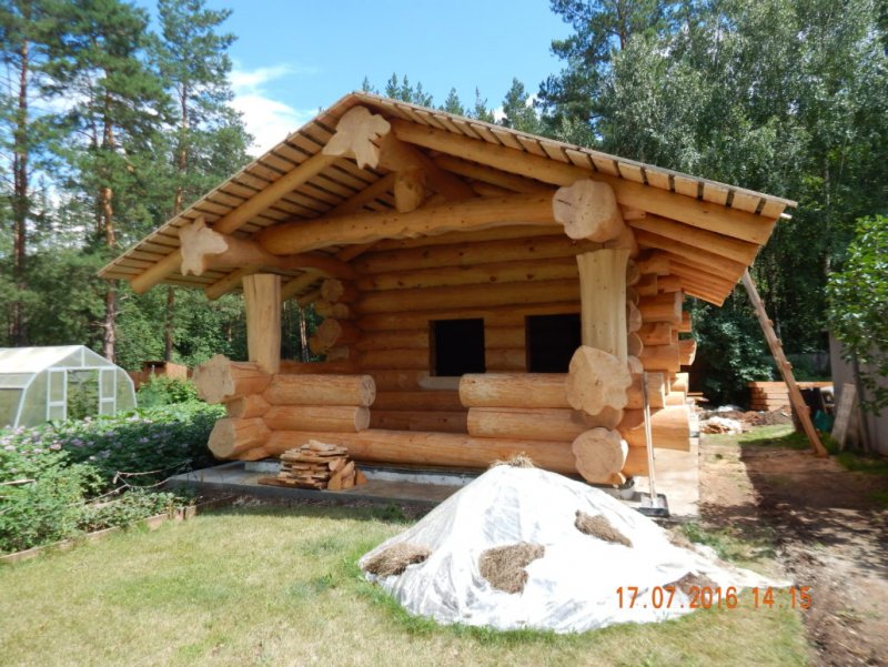 Дикий сруб бани 6х6