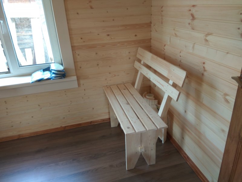 Скамейка для бани в предбанник