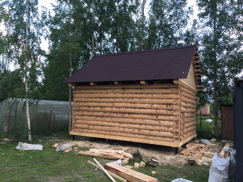 Баня из полубруса