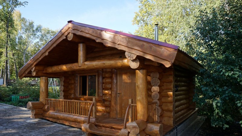 Баня из рубленного бревна