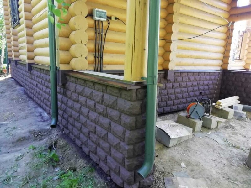 Отделка фундамента бани снаружи