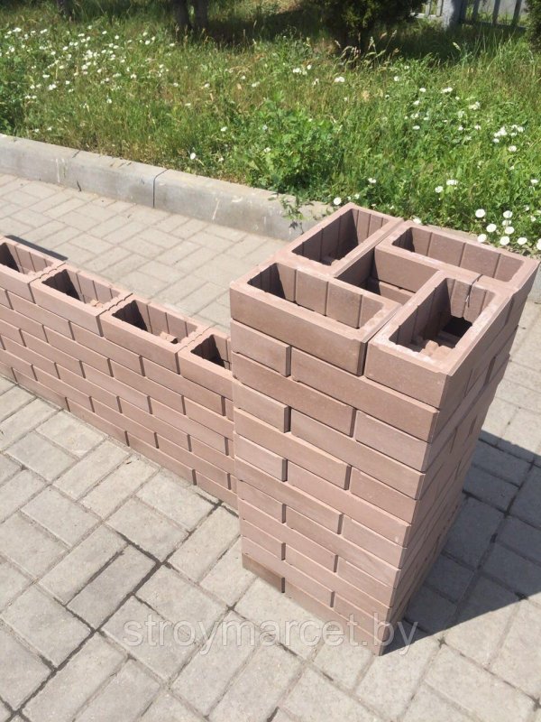 Кирпич БРИК забор