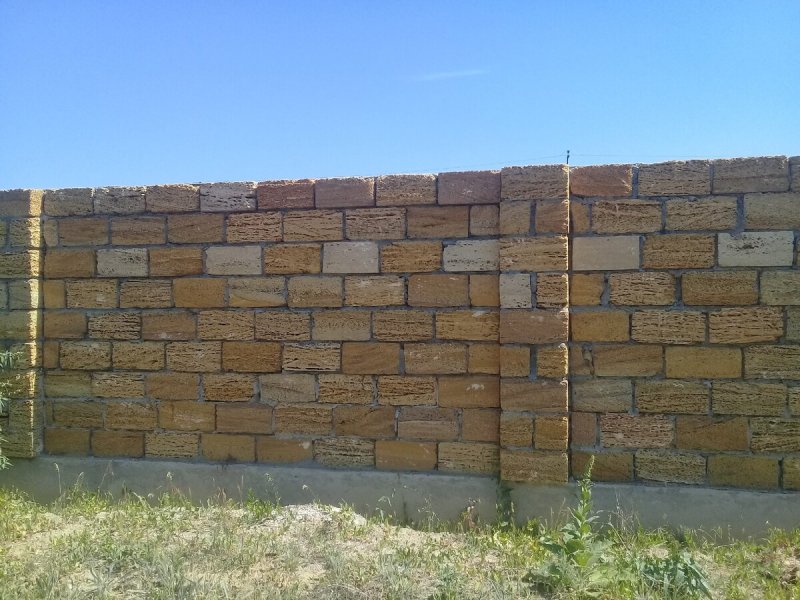 Забор из ракушечника м35