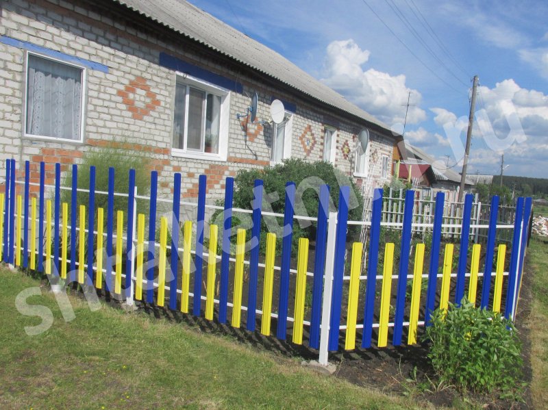 Забор для палисадника из металлического штакетника