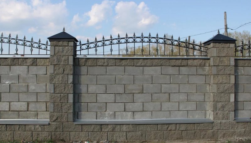 Красивый забор из блоков