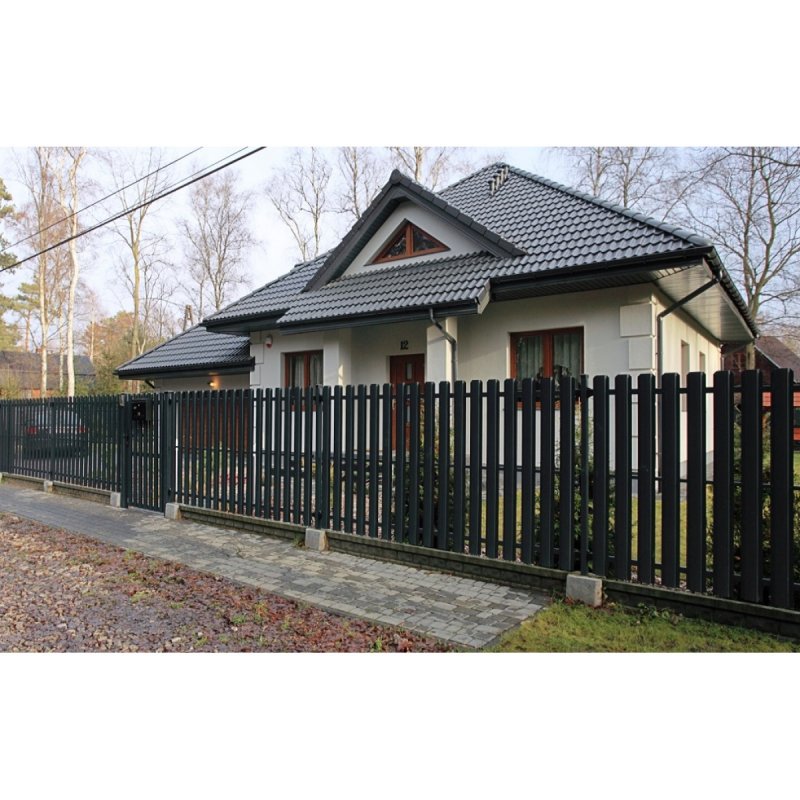 Цвет RAL 7024 евроштакетник
