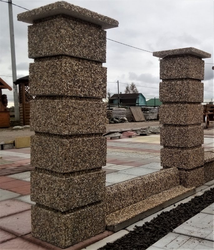 Блок Столбовой заборный 400х400