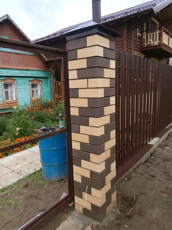 Колонны из кирпича