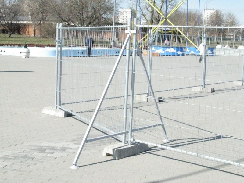 Оградительный барьер 2000*700*510 -2 start line