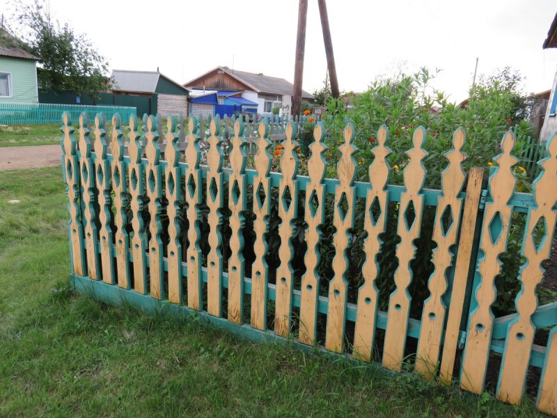 Резной палисадник штакетник