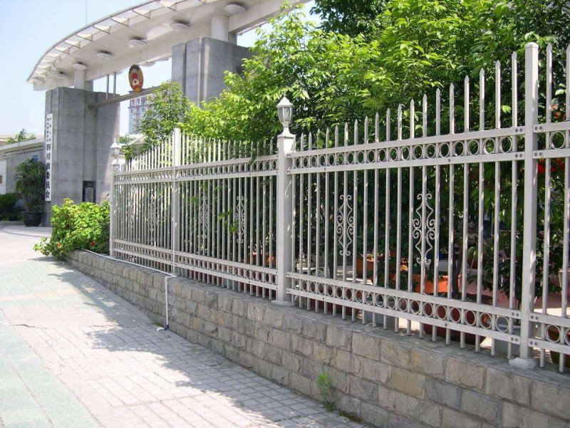 Забор по периметру