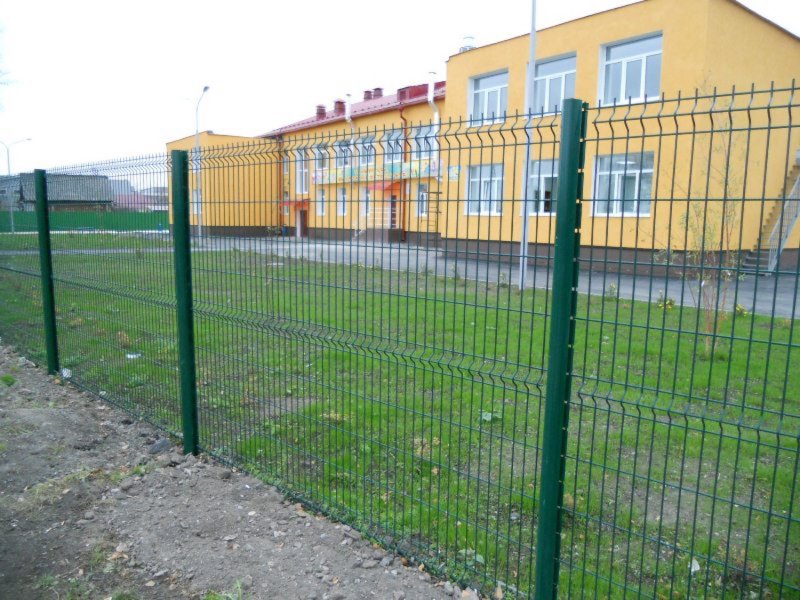 Ограждение школы