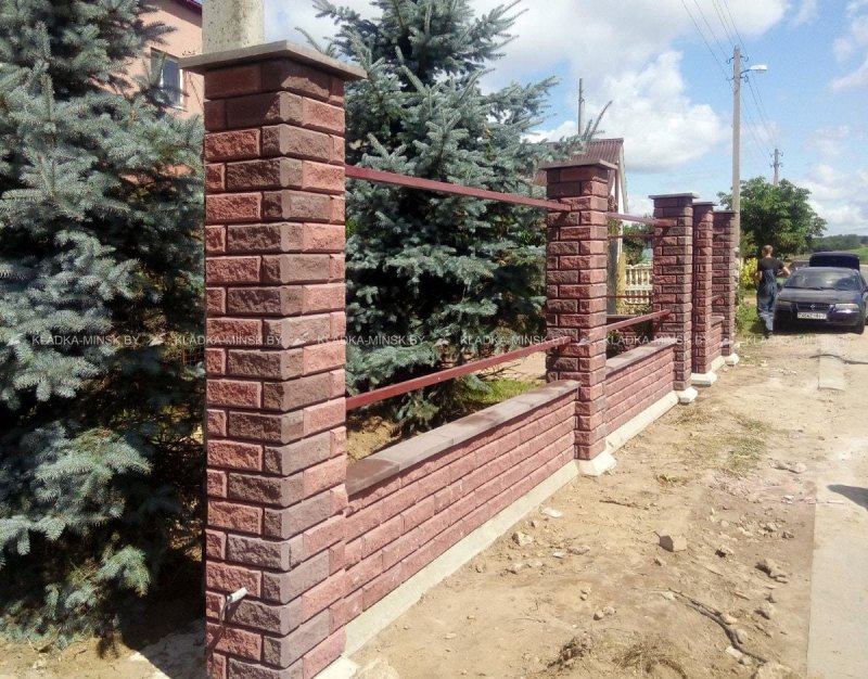 Кирпич для забора