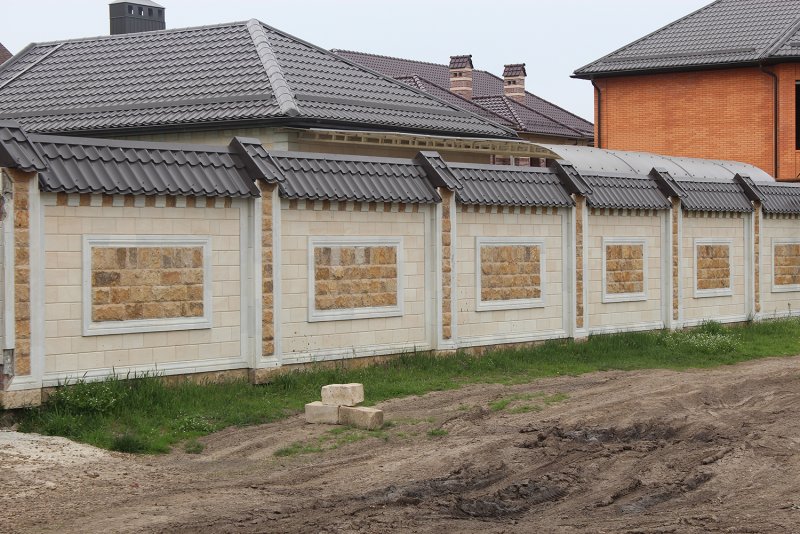 Забор из дагестанского камня