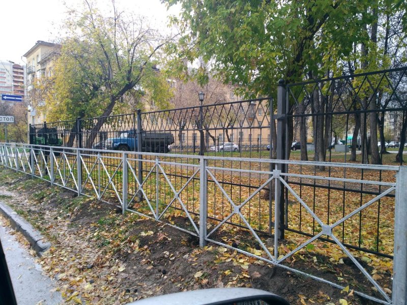 Городские заборы