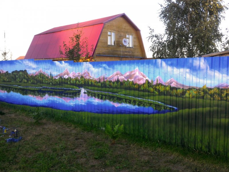Расписные заборы на даче