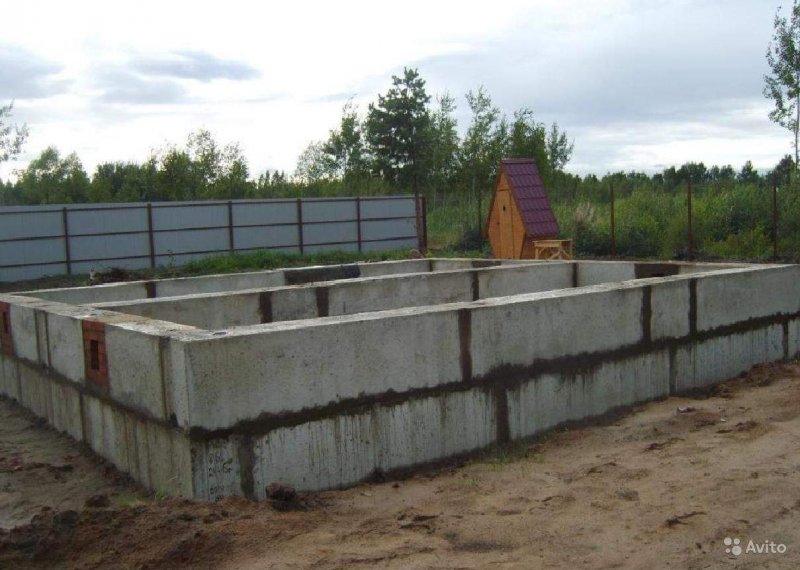 Ленточный фундамент ФБС