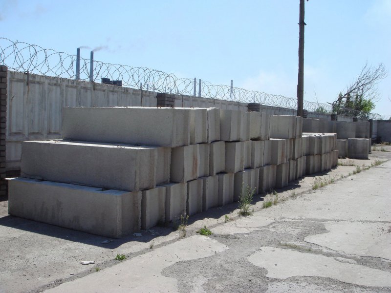Блок фундаментный 500