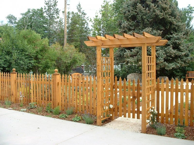 Gothic Top Wood Fences DIY