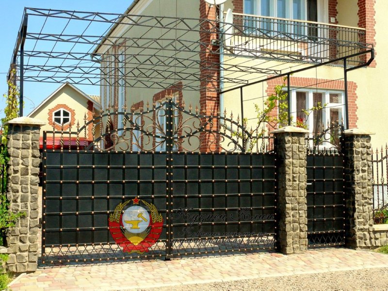 Современные заборы и ворота