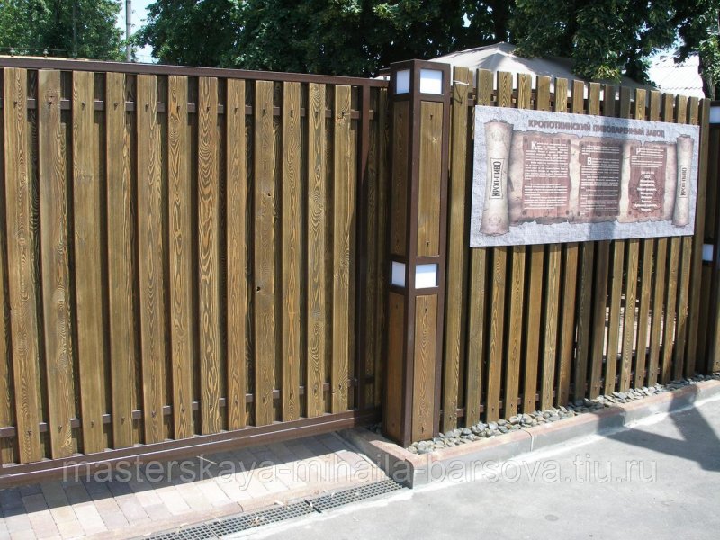 Деревянные ворота