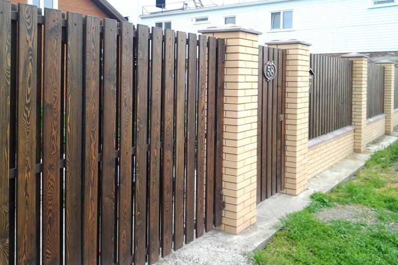 Забор из заборной доски