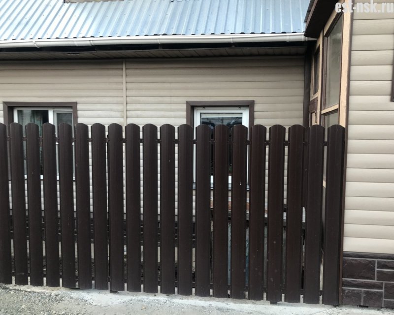 Штакетник металлический 8017