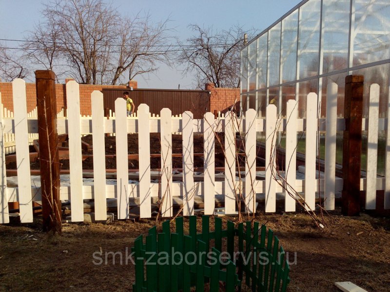Забор штакетник деревянный