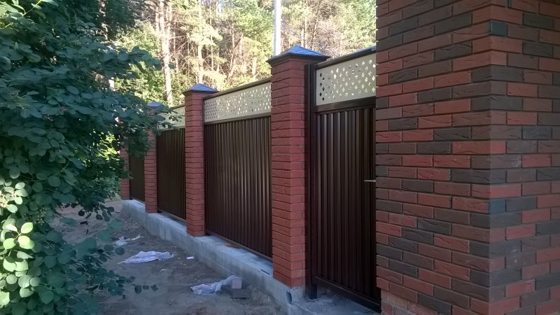 Кирпич для столбов