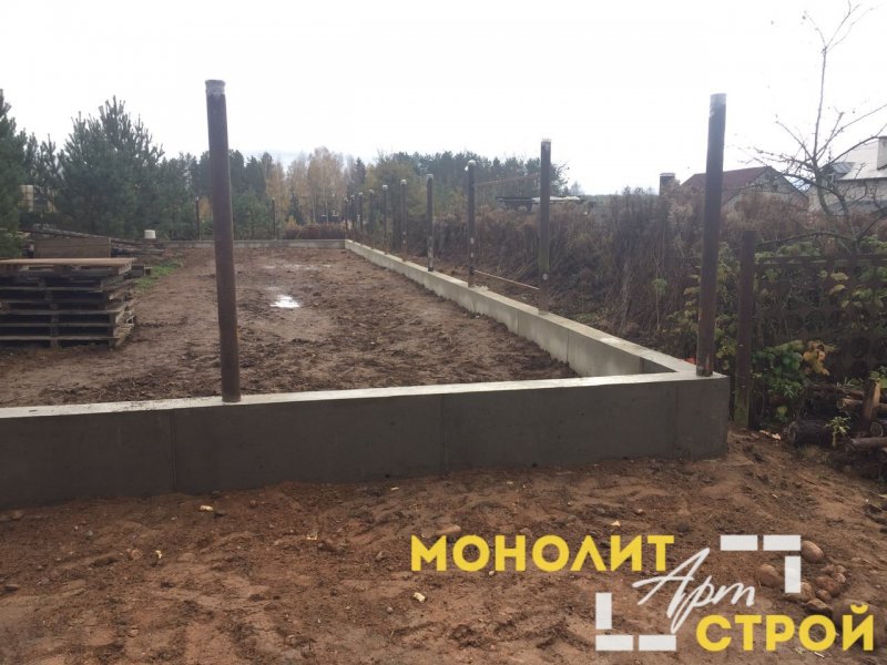 Бетонный забор изнутри
