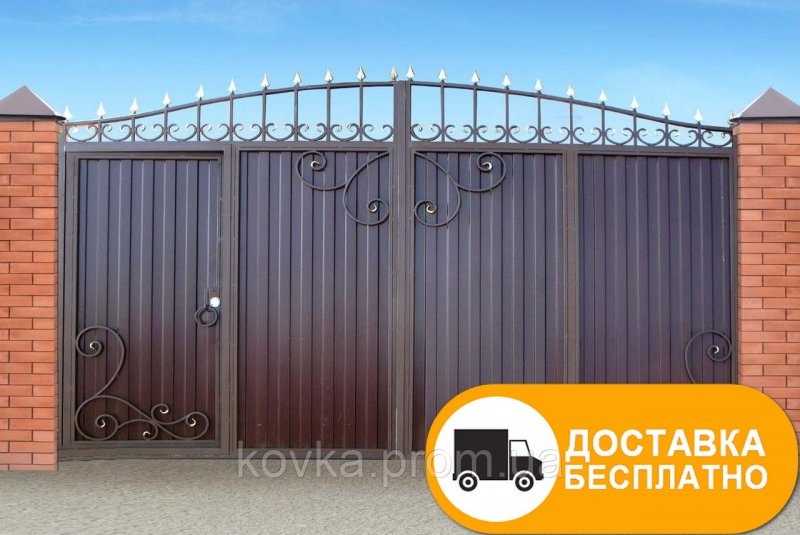 Ворота распашные с встроенной калиткой из профнастила в Крыму