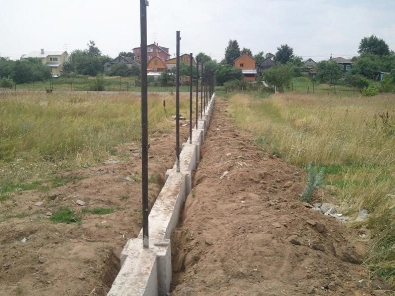 Фундамент под забор