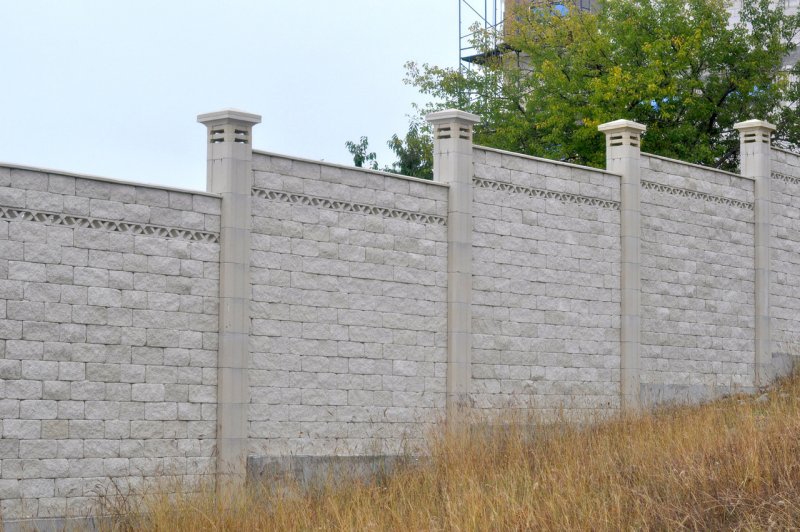 Забор камень француз