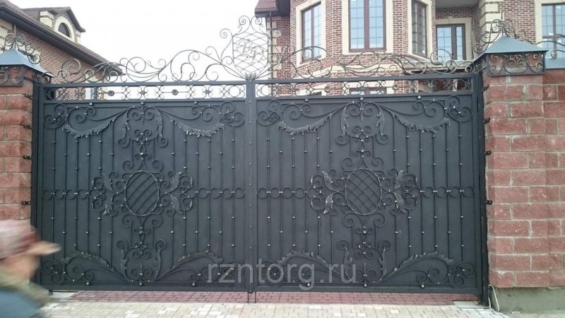 Павел Ламзутов ворота кованые