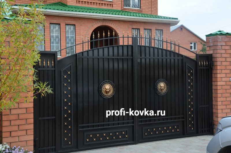 Ворота со львами