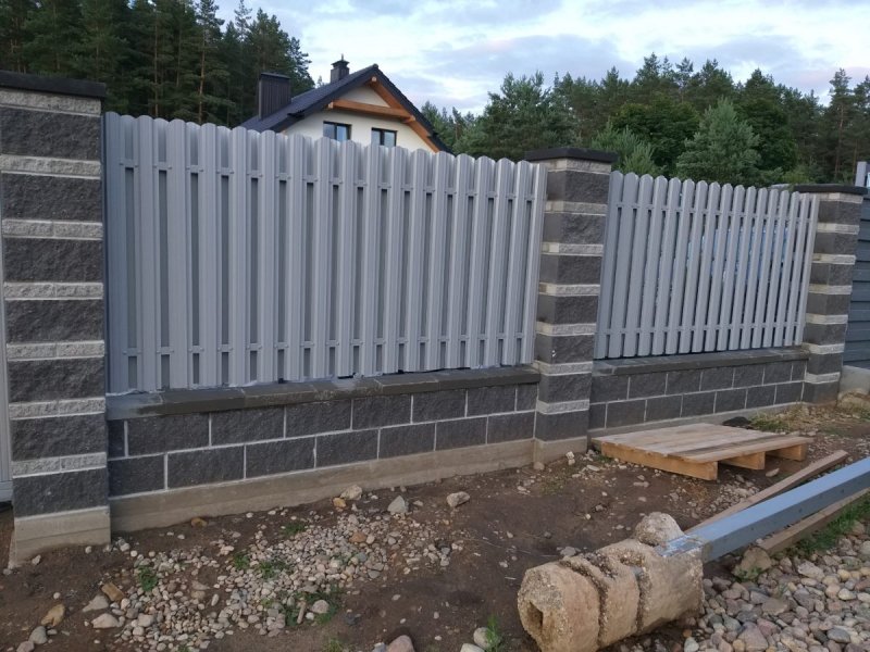 Бессер блок рваный камень