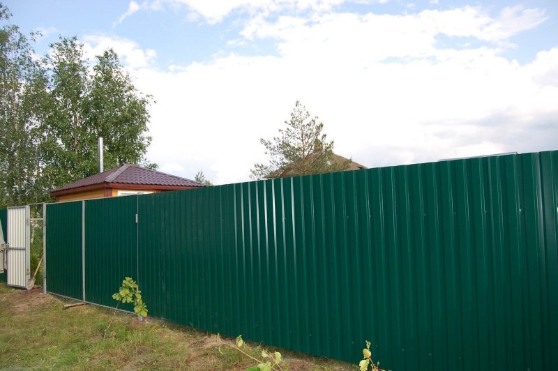 RAL 7024 профнастил забор