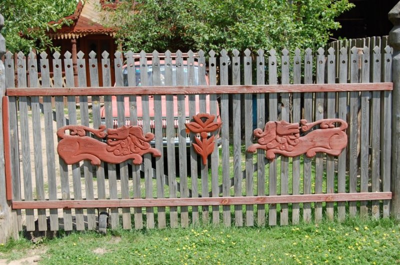 Резной забор для палисадника