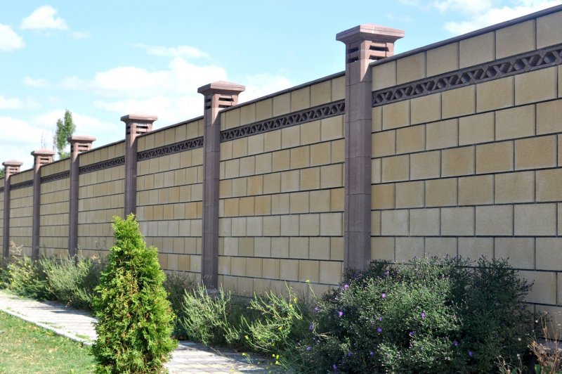 Забор из француза