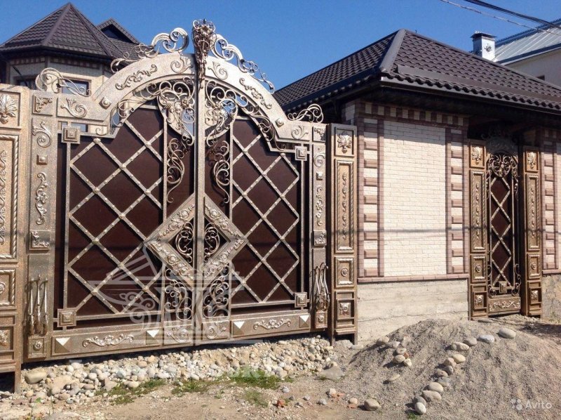 Ворота в Чечне (59 фото)