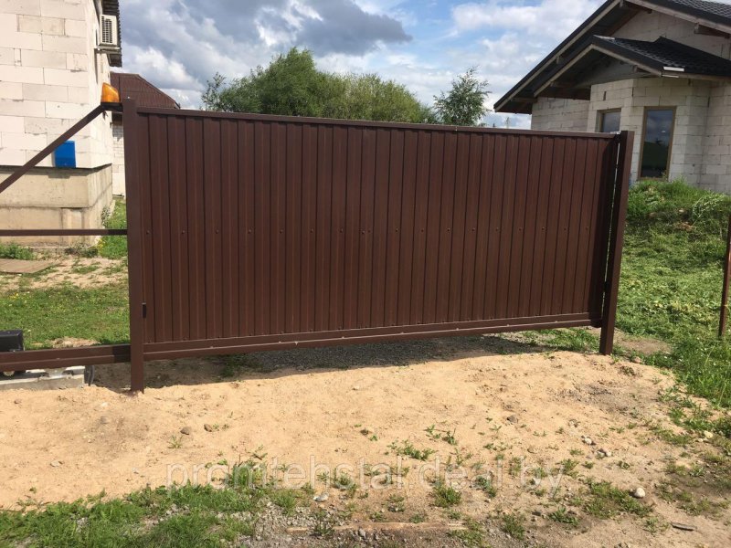 Откатные ворота обшитые деревом